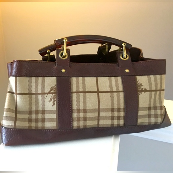 Burberry Collectors Piece - Picture 1 of 5